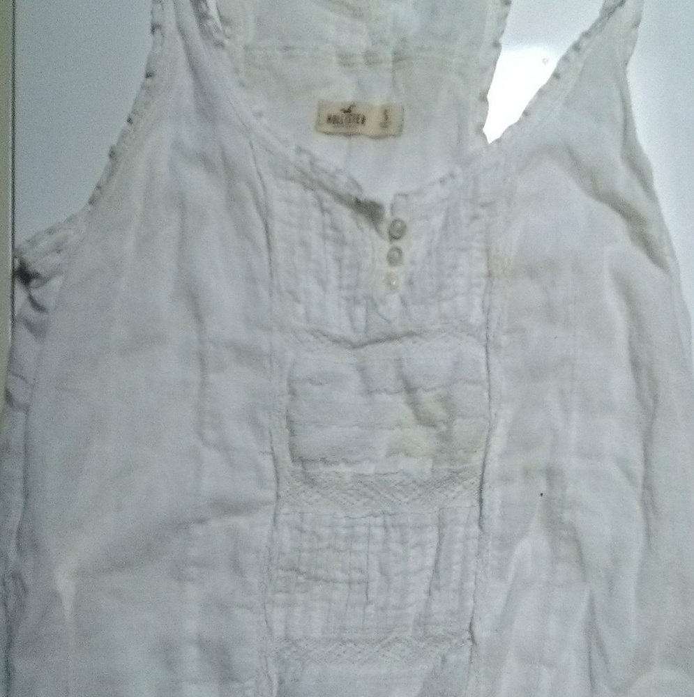 Lacy Hollister tank top